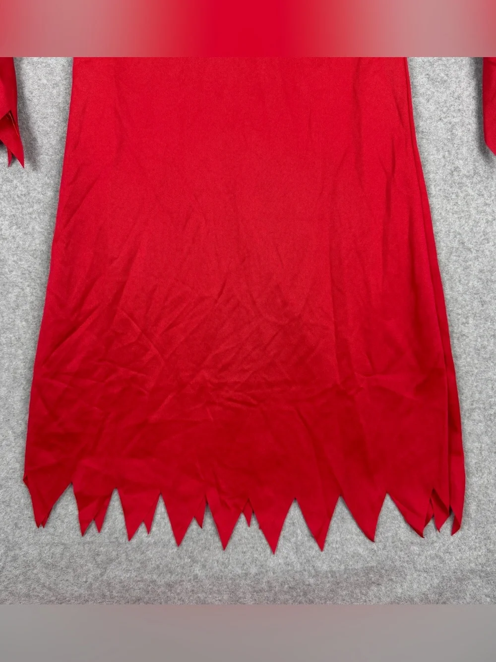 Red Devil Halloween Costume (Robe / Dress Only) Kids Medium